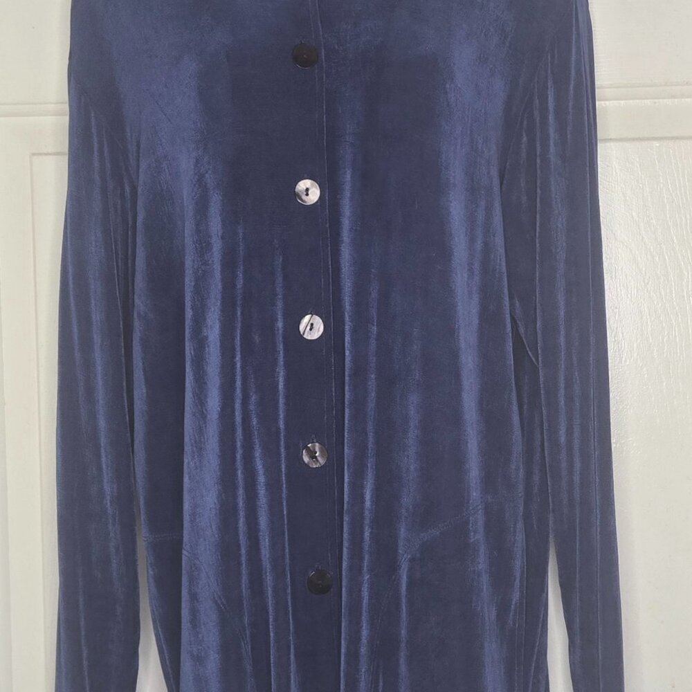 Chico's Travelers Tunic Hoodie Relaxed Fit Long Sleeve Packable Vacay Hoodie